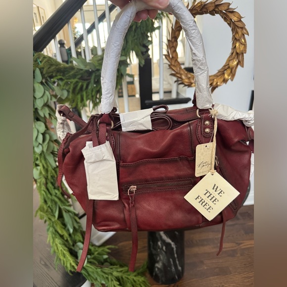 We The Free People ✨RED ROCK✨ baby Emerson bag - Picture 3 of 4